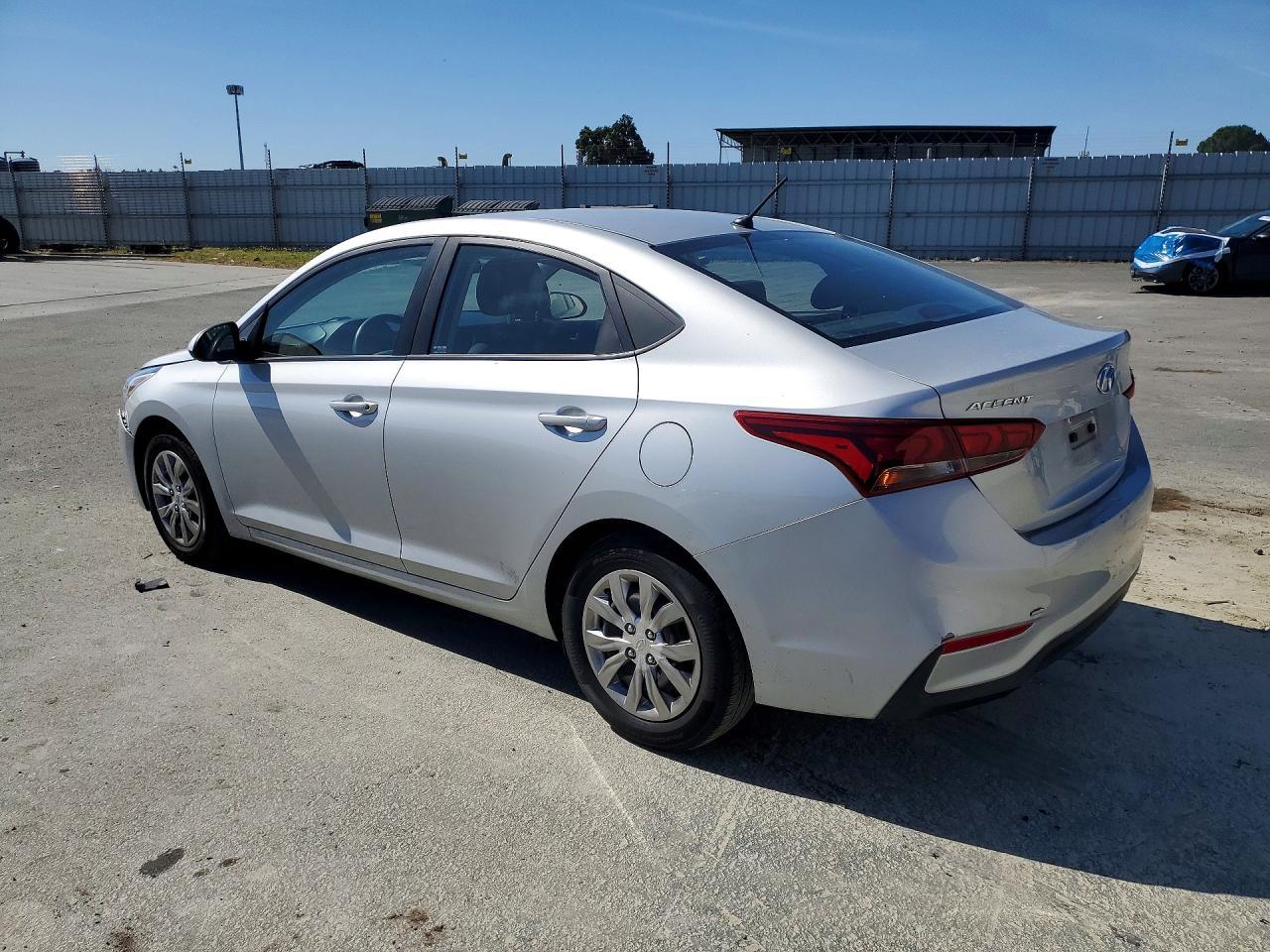 2019 Hyundai Accent Se - Image 2