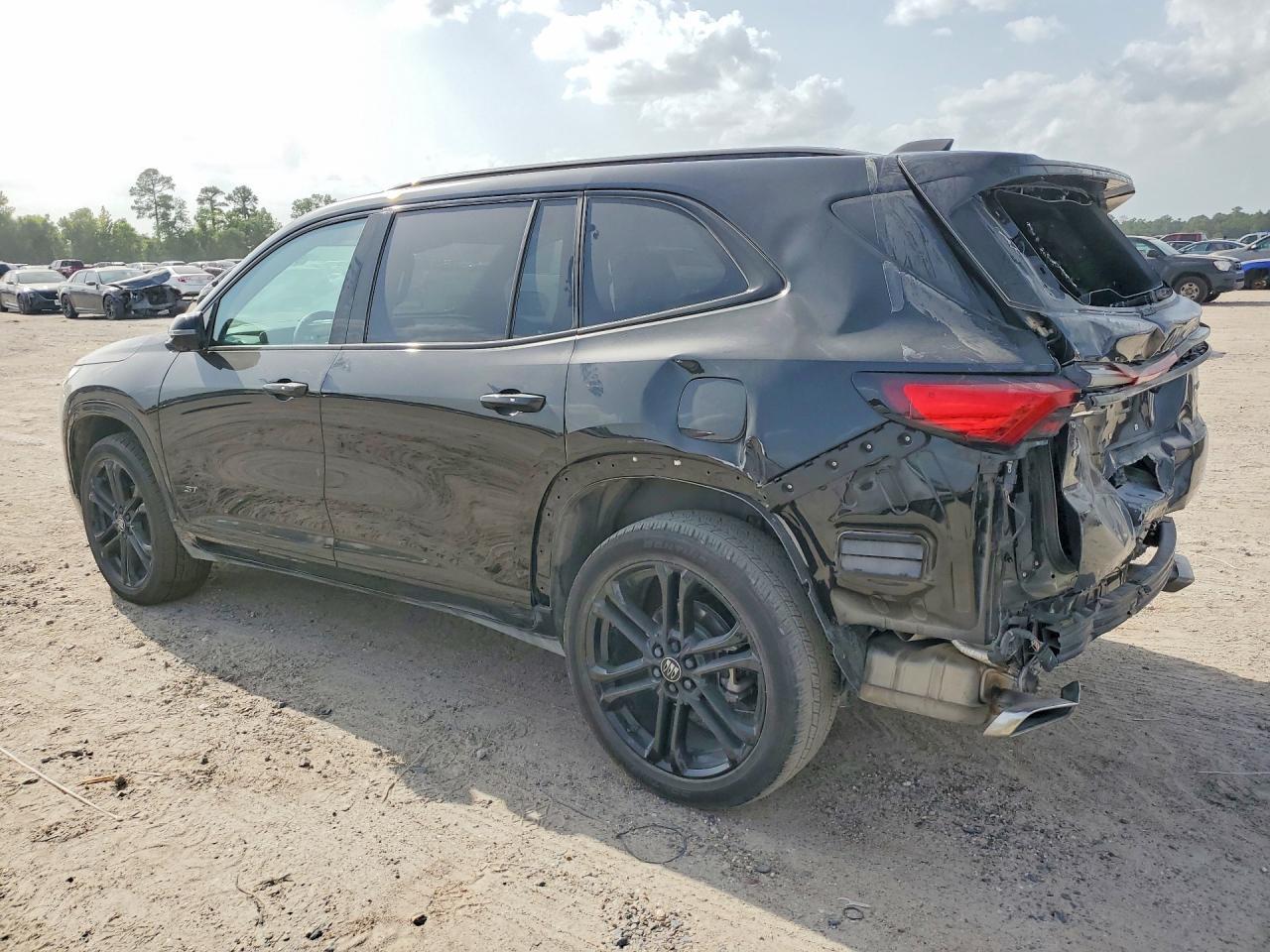2025 Buick Enclave Sport Touring - Image 2