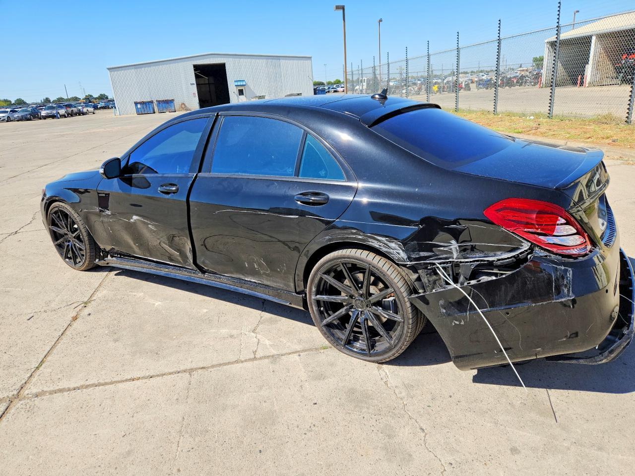 2015 Mercedes-Benz S 550 - Фото 2