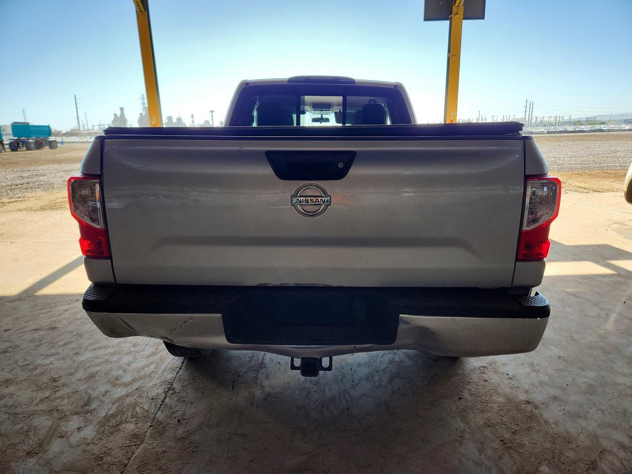 2018 Nissan Titan Xd S - Фото 6