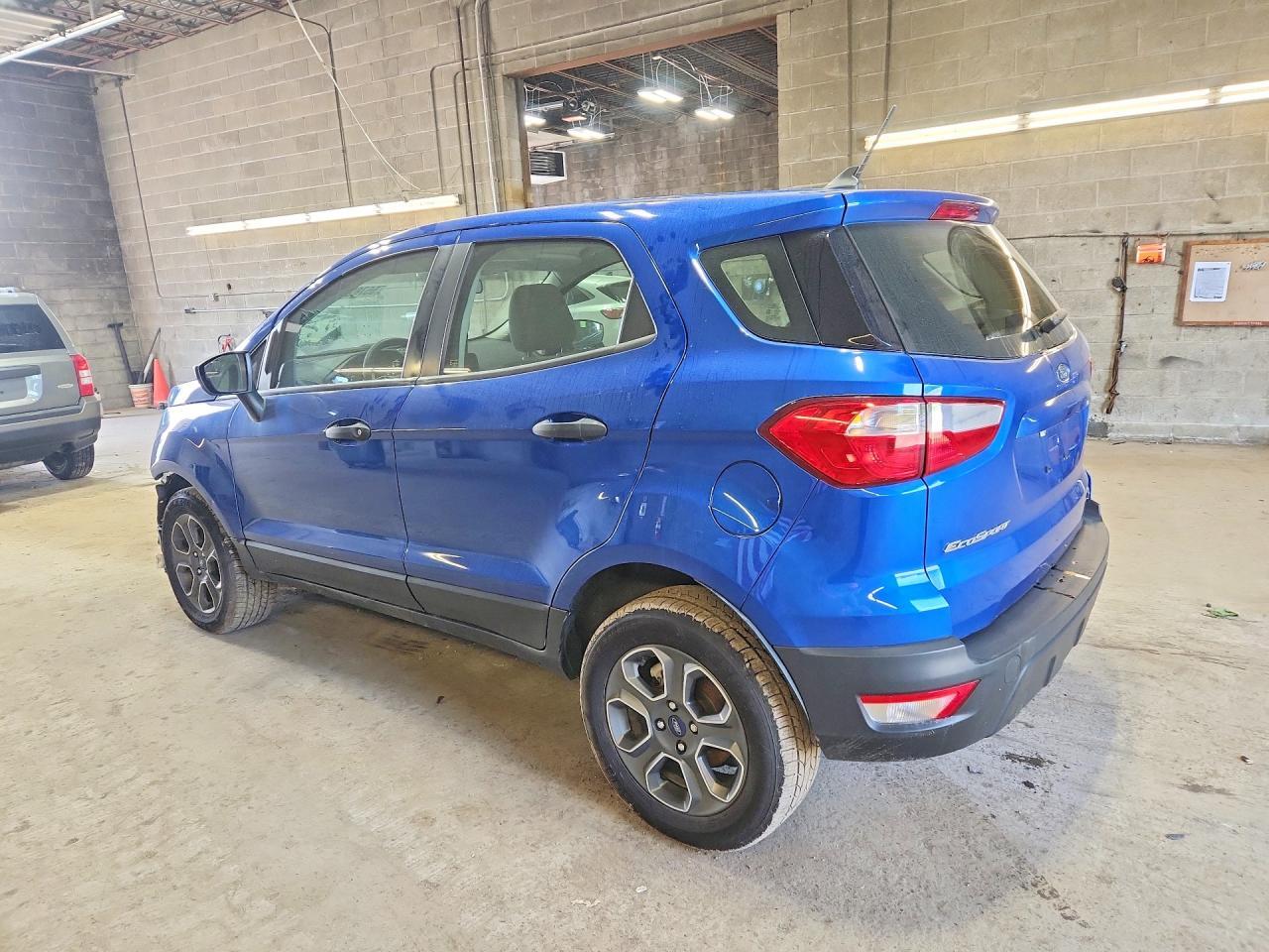 2022 Ford Ecosport S - Фото 2