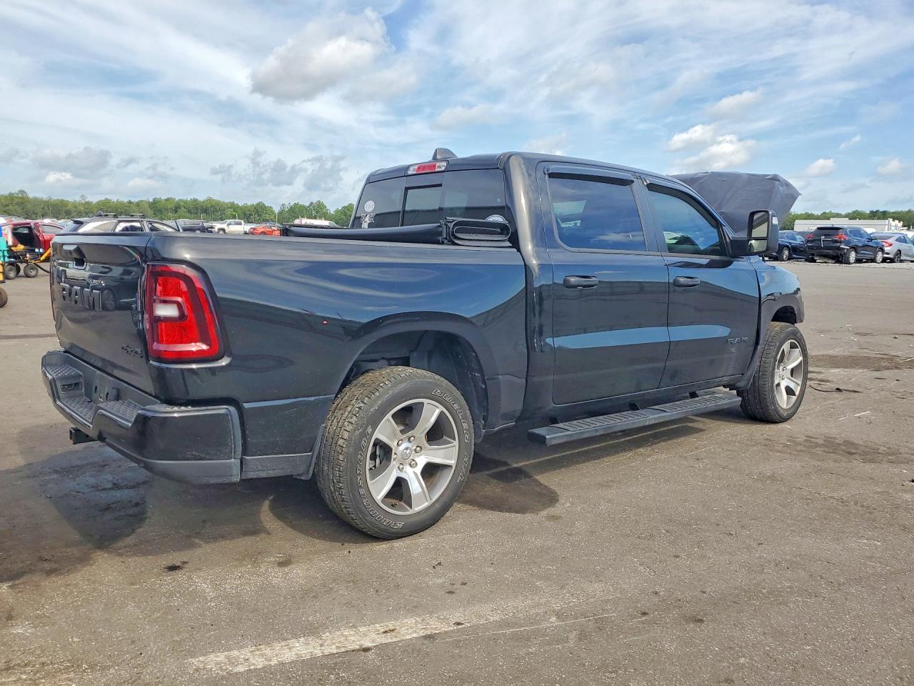 2025 Ram 1500 Tradesman - Image 3