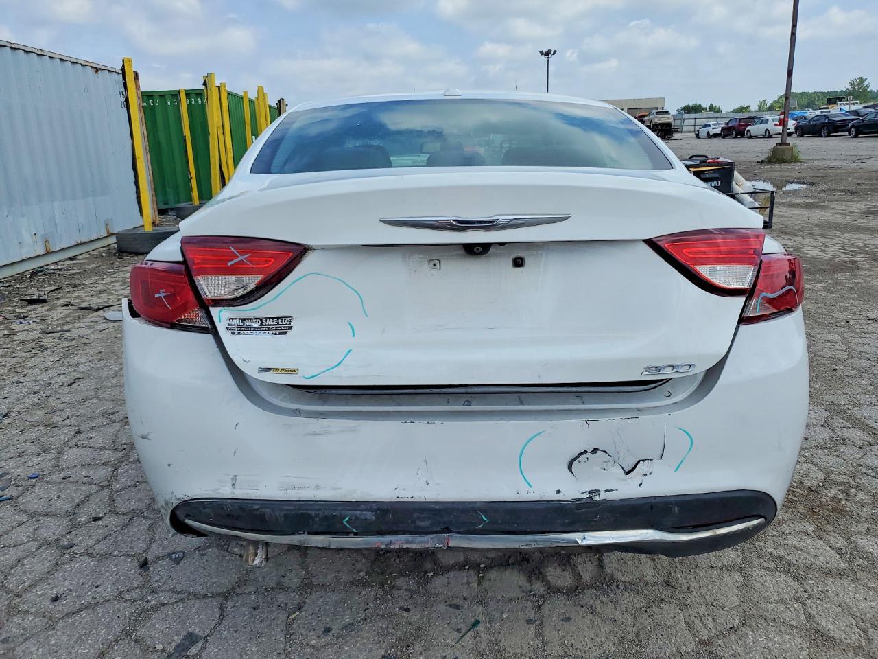 2015 Chrysler 200 Limited - Фото 6