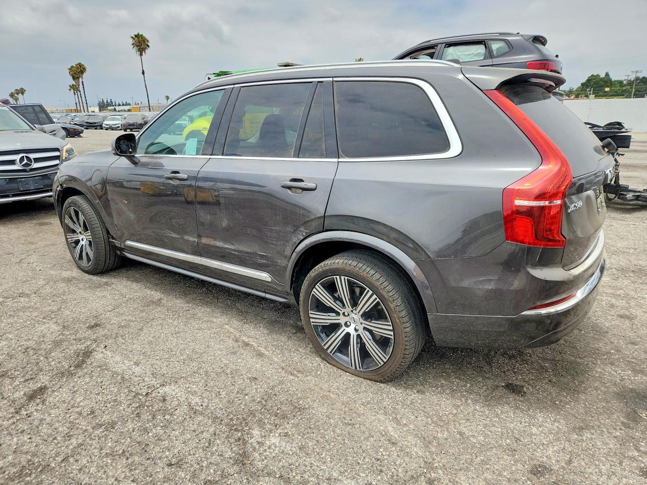 2024 Volvo Xc90 Plus - Image 2