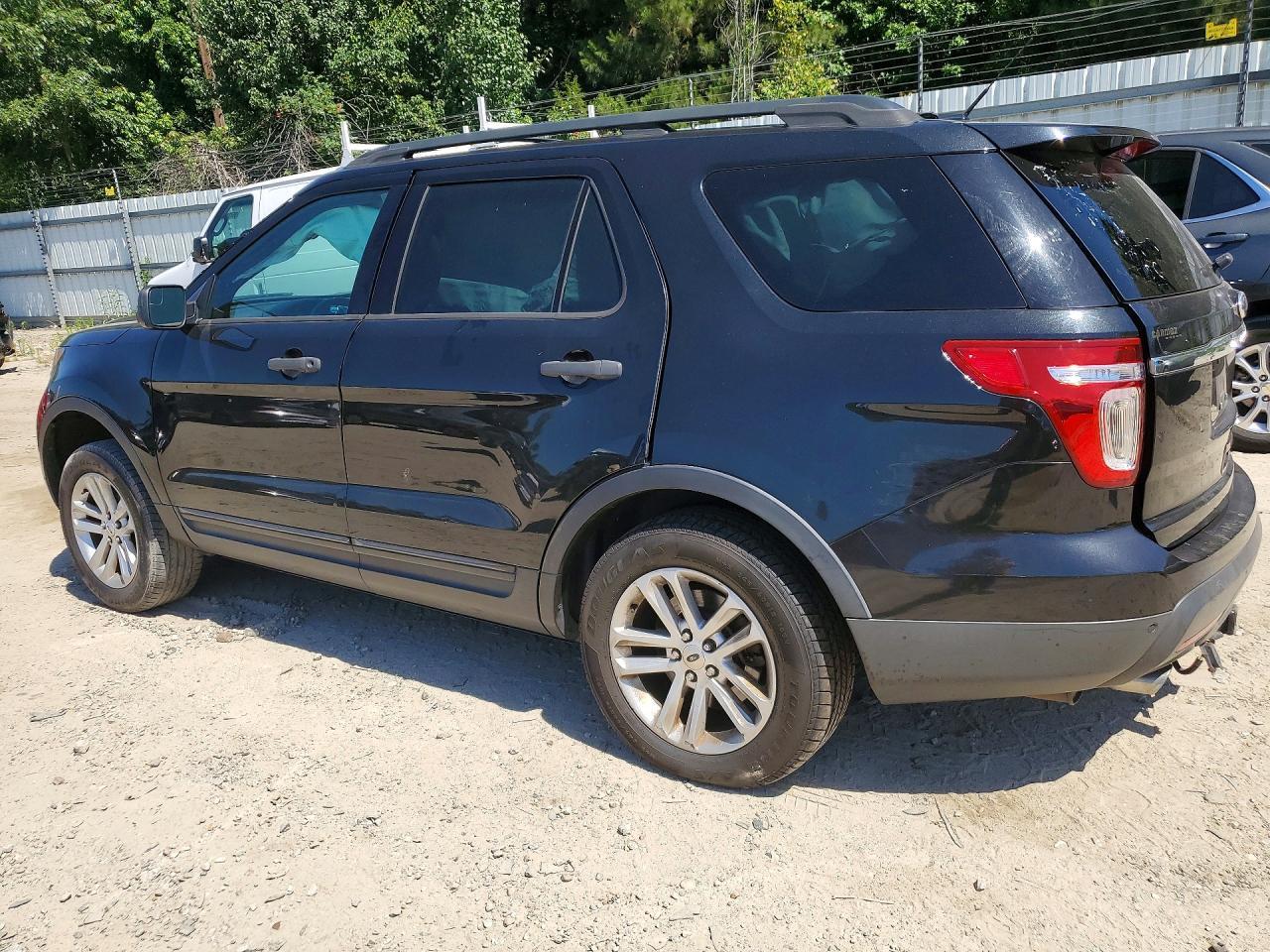 2015 Ford Explorer - Фото 2