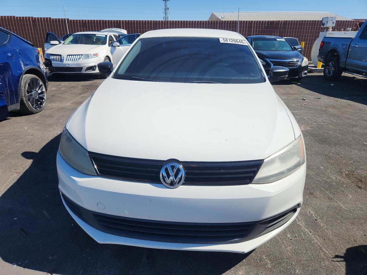 2014 Volkswagen Jetta Base - Фото 5