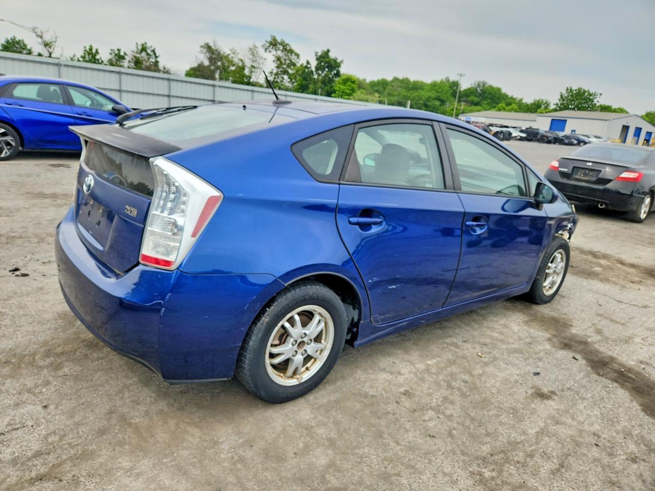 2010 Toyota Prius Iii - Фото 3