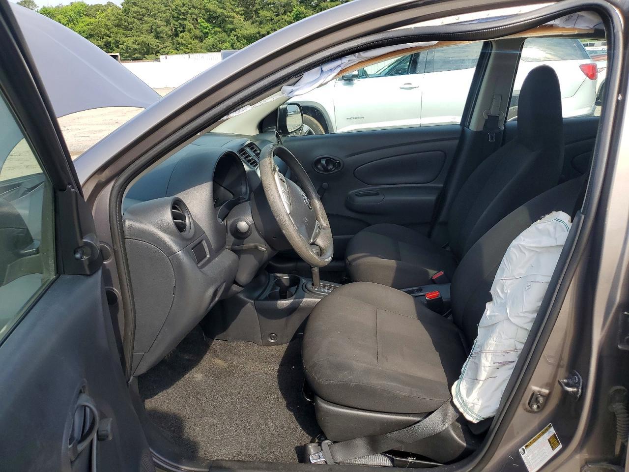 2015 Nissan Versa 1.6 S Plus - Image 7