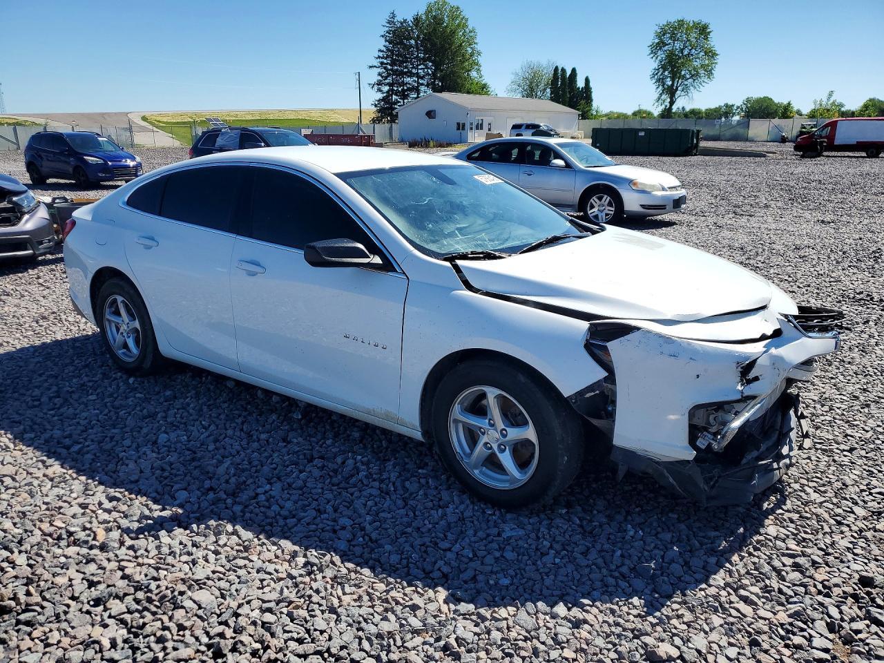 2017 Chevrolet Malibu Ls - Фото 4