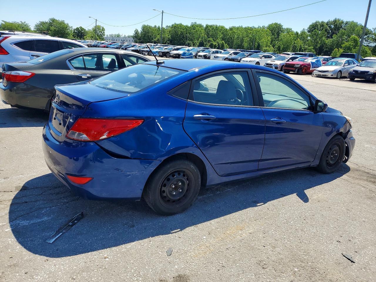 2016 Hyundai Accent - Фото 3