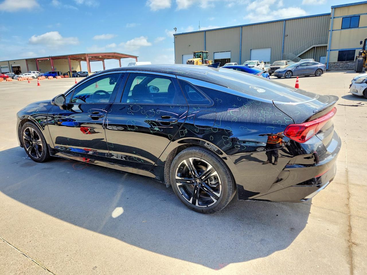 2023 Kia K5 Gt Line - Image 2