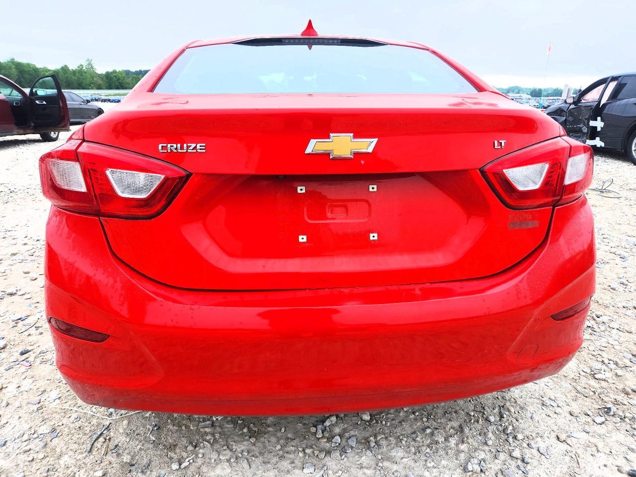 2017 Chevrolet Cruze Lt - Image 6
