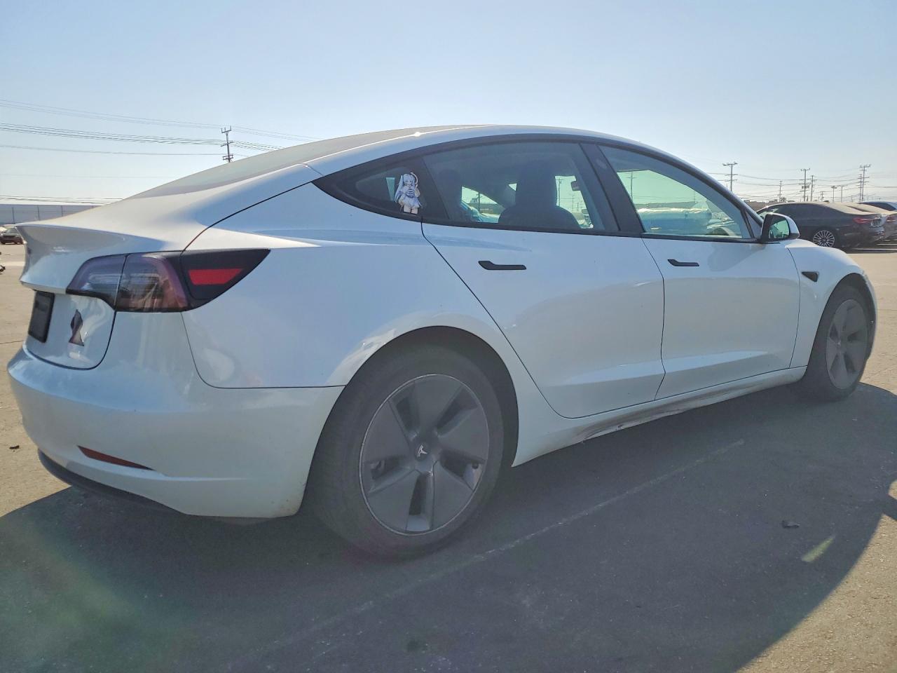 2023 Tesla Model 3 - Фото 3