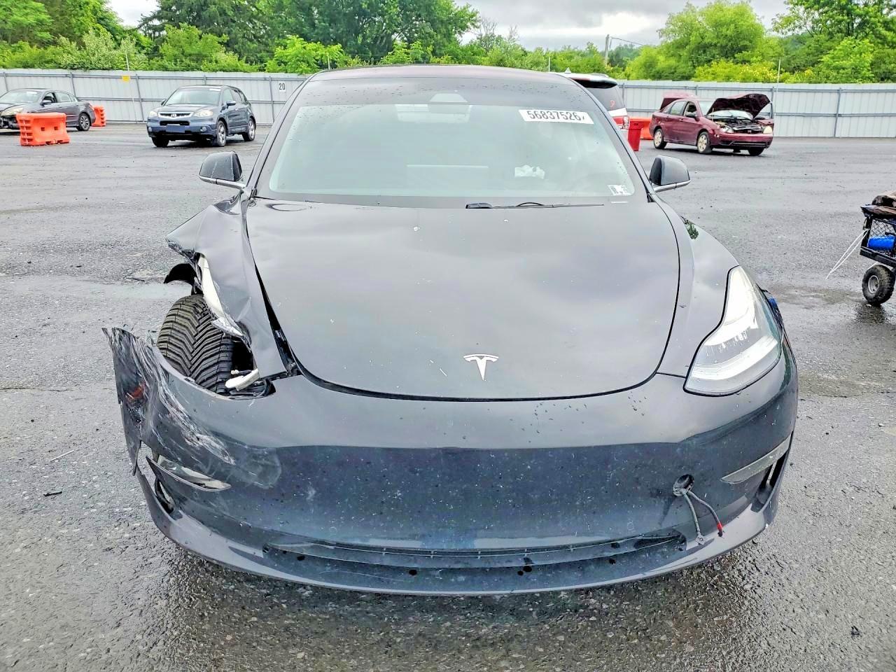 2018 Tesla Model 3 - Фото 5