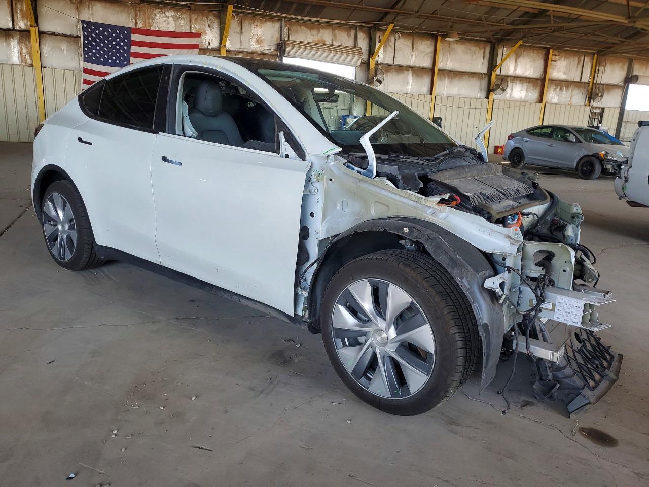 2023 Tesla Model Y - Фото 4