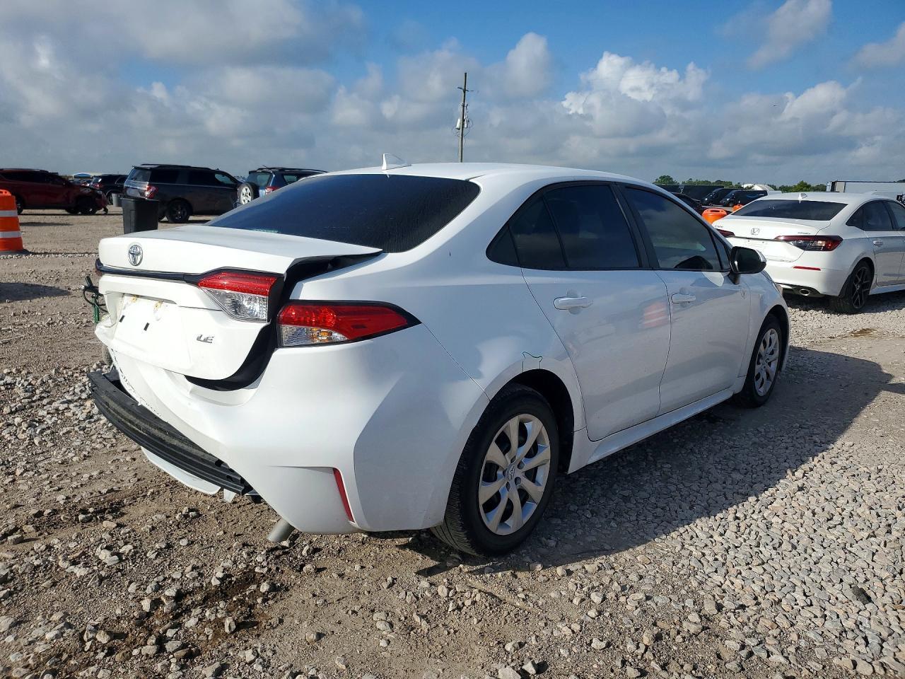 2024 Toyota Corolla Le - Image 3