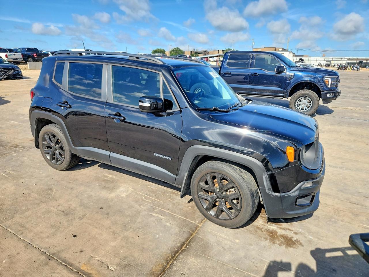2018 Jeep Renegade Latitude - Image 4