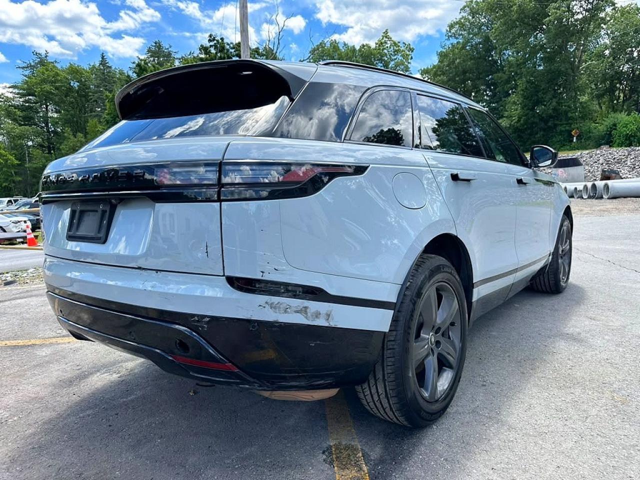 2025 Land Rover Range Rover Velar Dynamic Se - Image 3