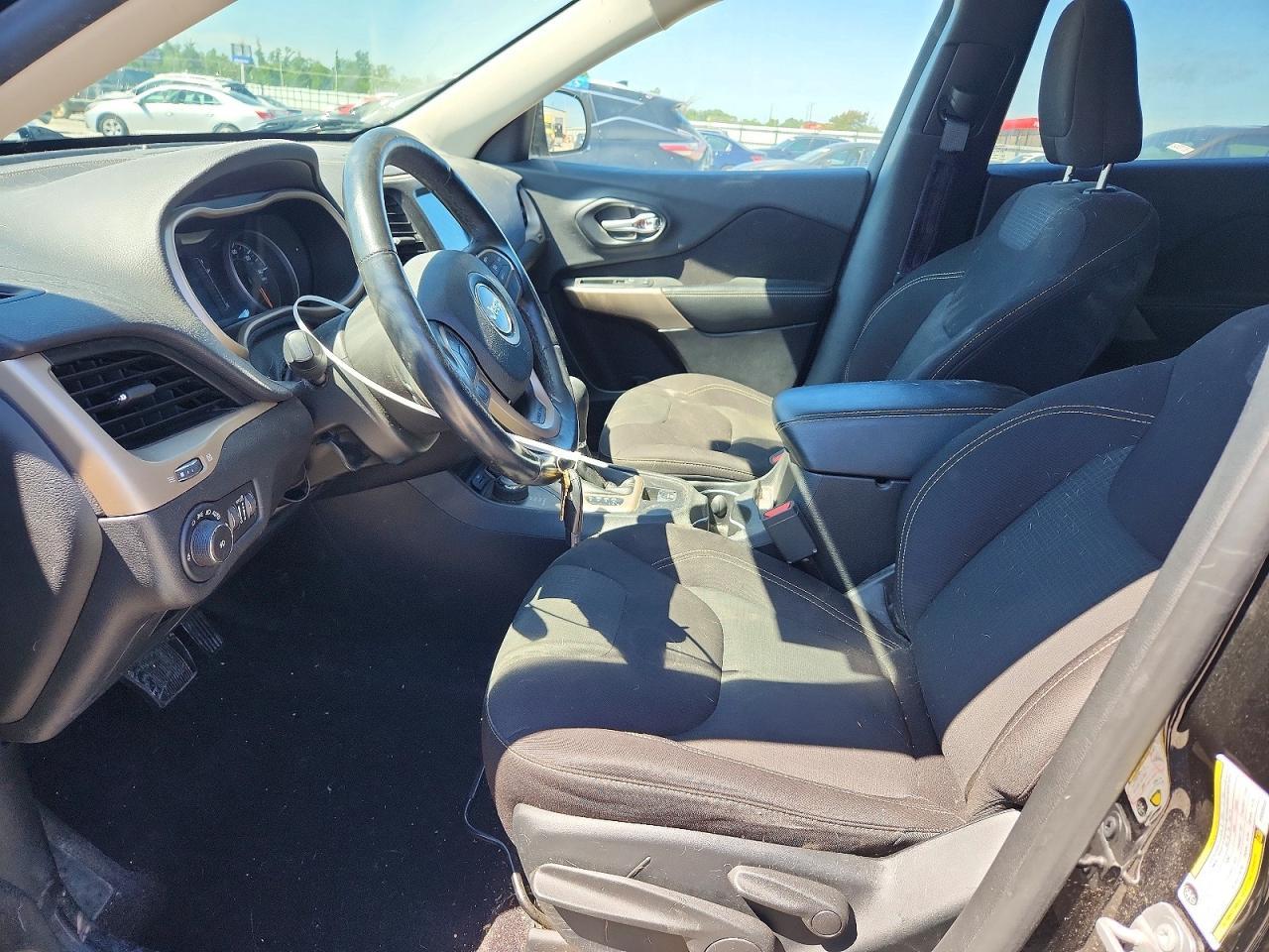 2017 Jeep Cherokee Latitude - Image 7