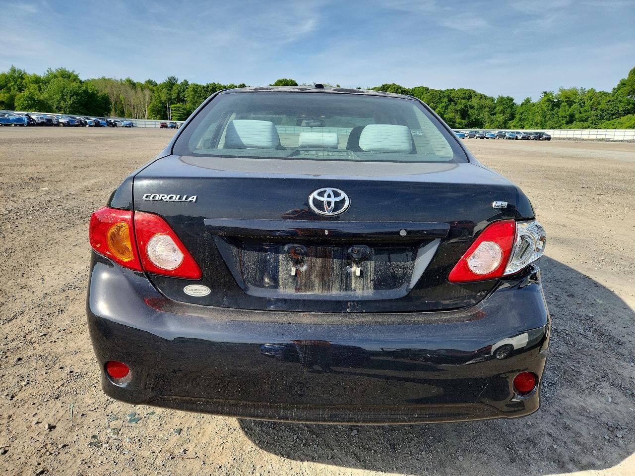 2010 Toyota Corolla Le - Фото 6