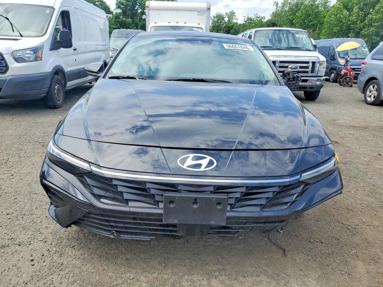 2025 Hyundai Elantra Sel Convenience - Фото 5