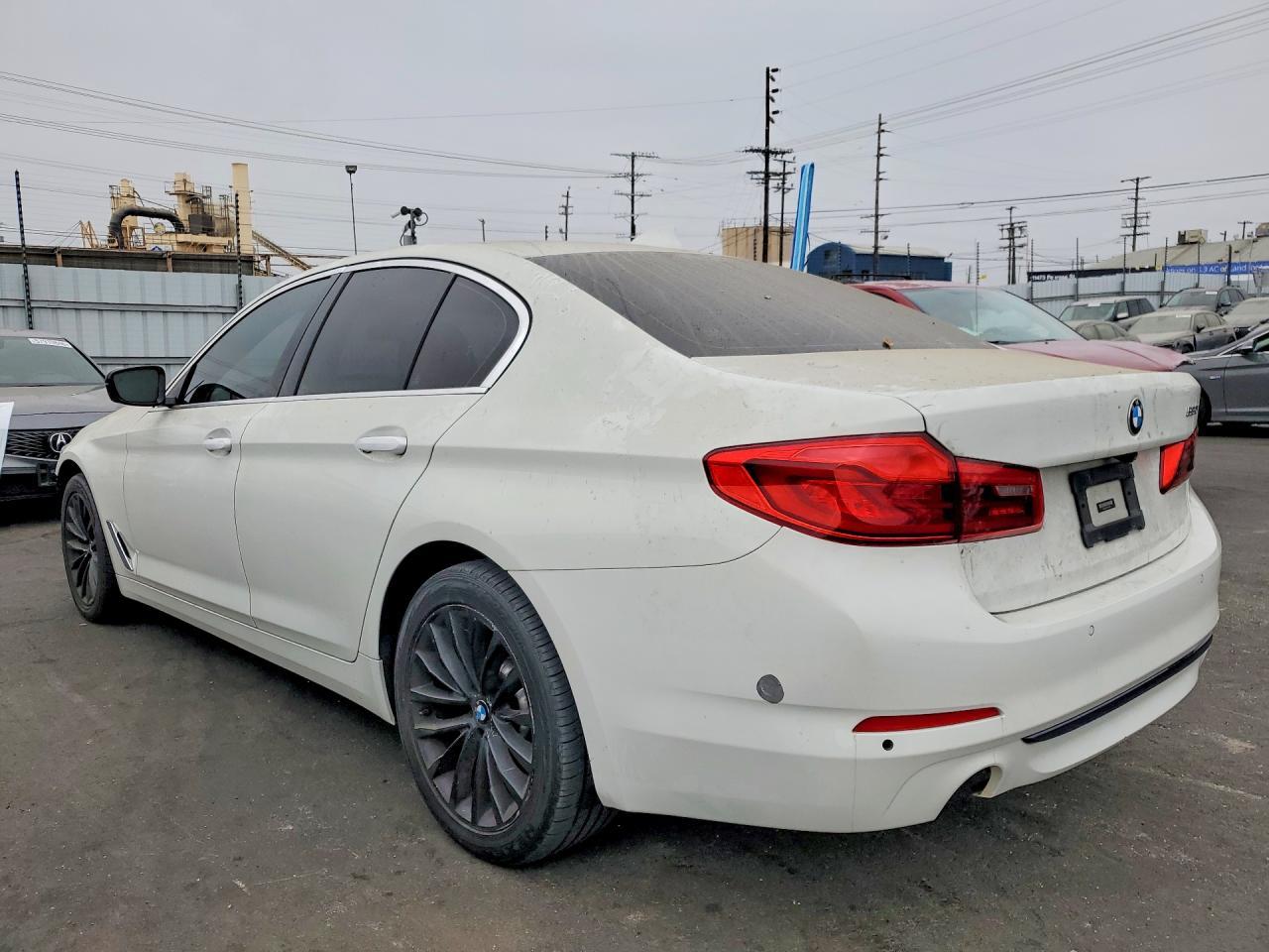 2021 BMW 530 I - Фото 2