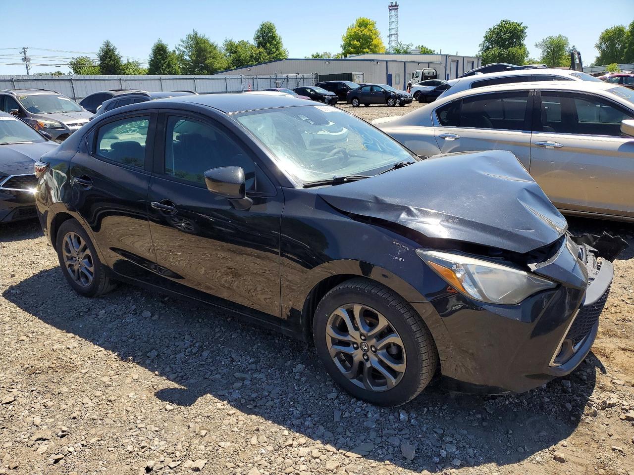 2019 Toyota Yaris Le - Фото 4