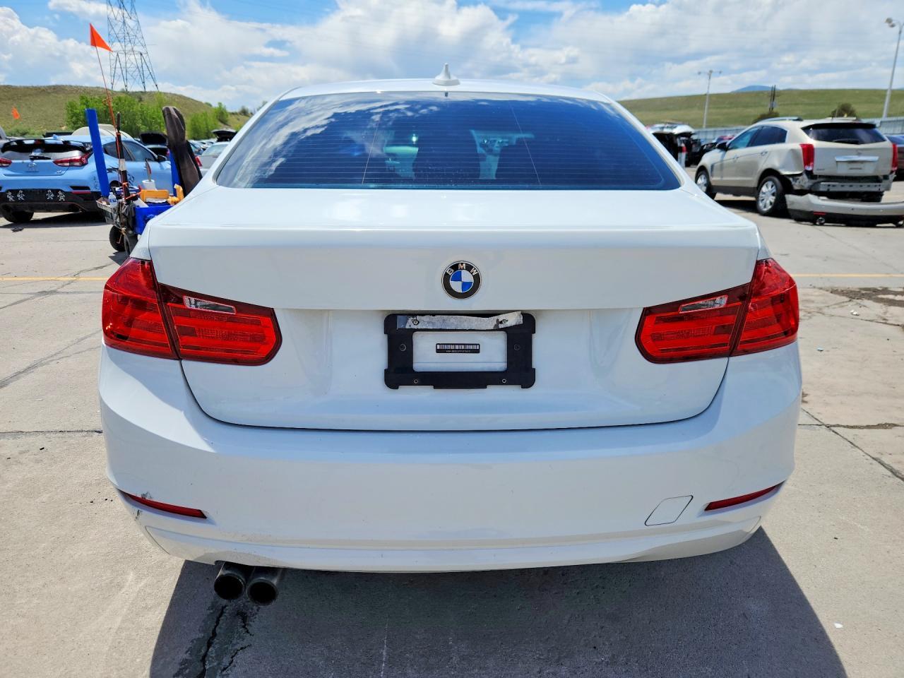 2015 BMW 328 Xi - Фото 6