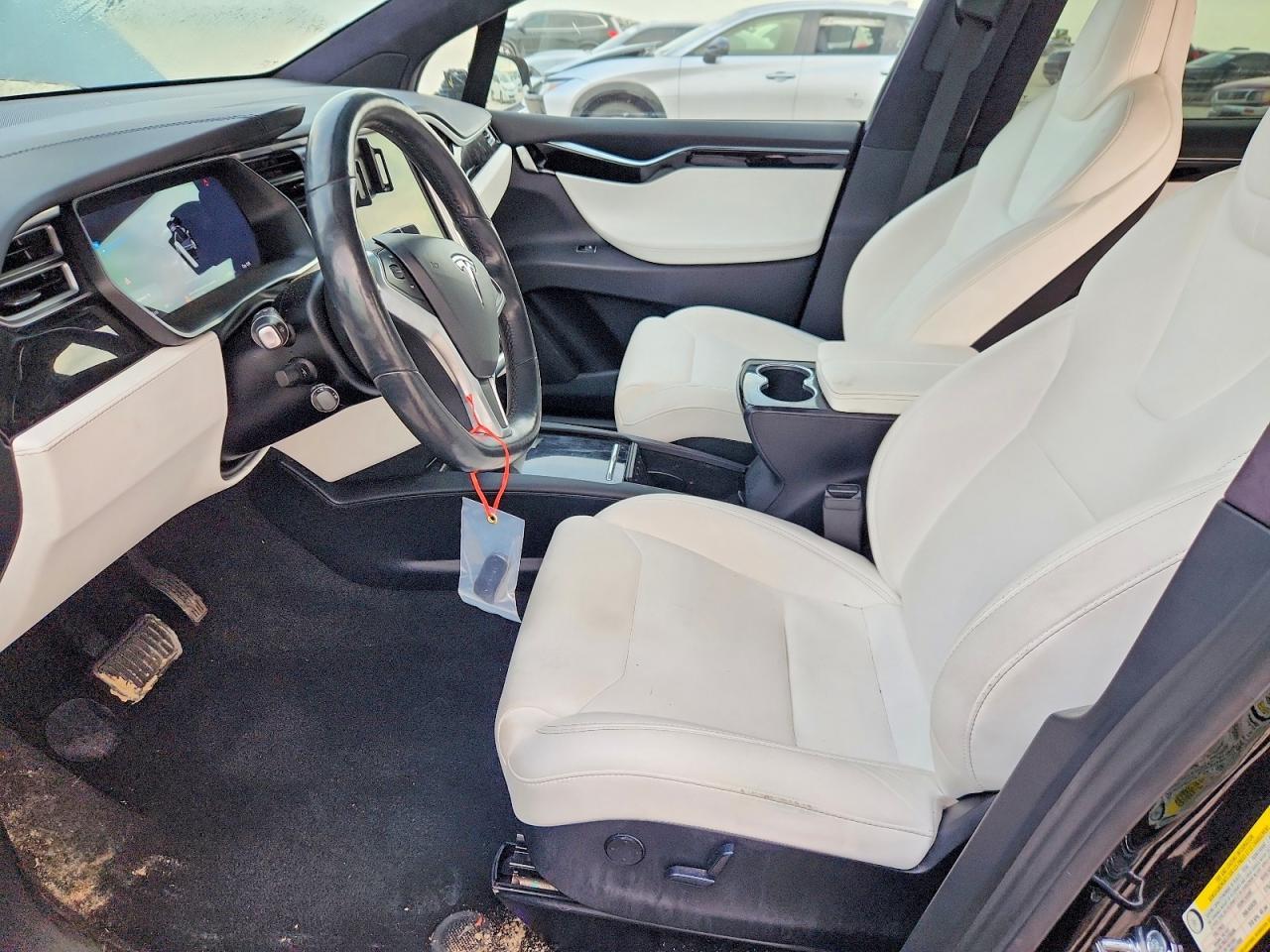 2018 Tesla Model X - Фото 7