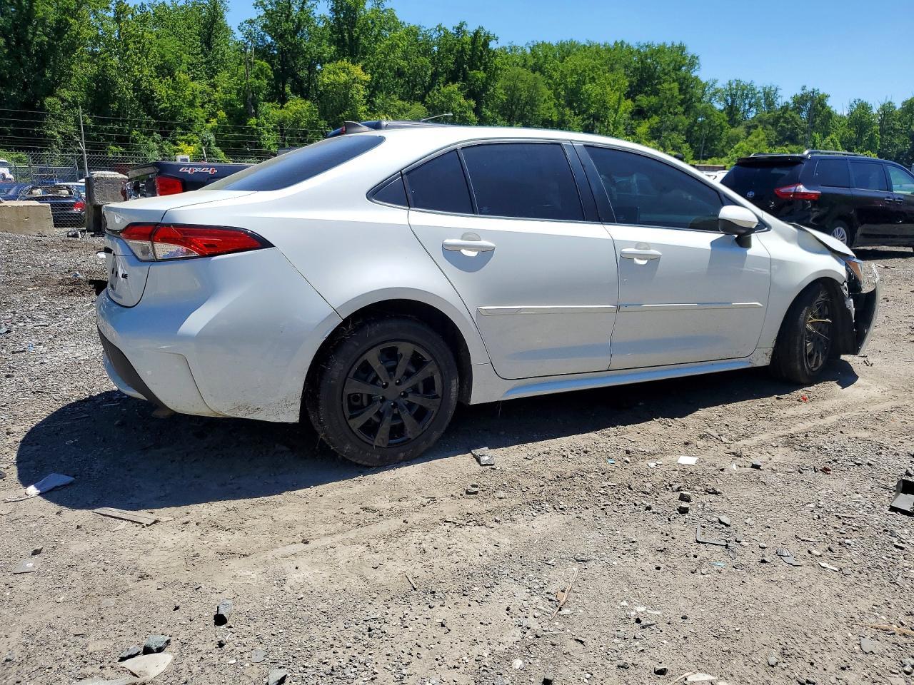 2002 Toyota Camry Le - Фото 3