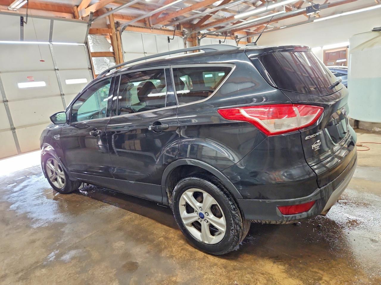 2014 Ford Escape Se - Фото 2