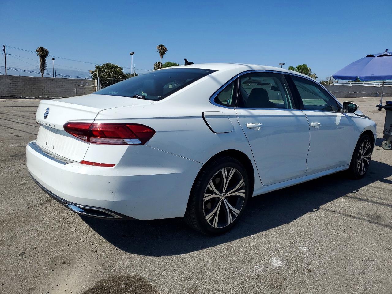 2021 Volkswagen Passat Se - Фото 3