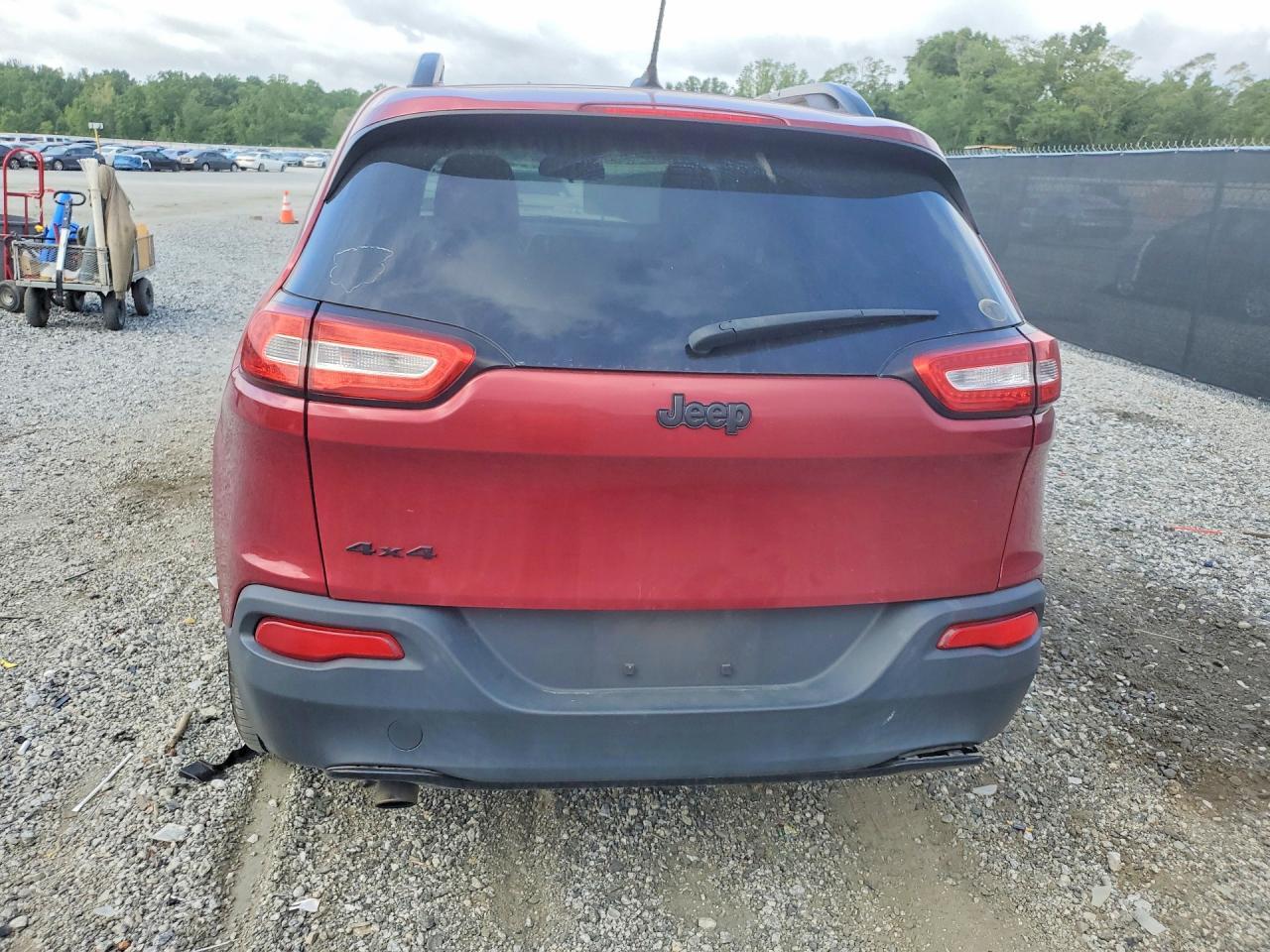 2016 Jeep Cherokee Sport - Фото 6