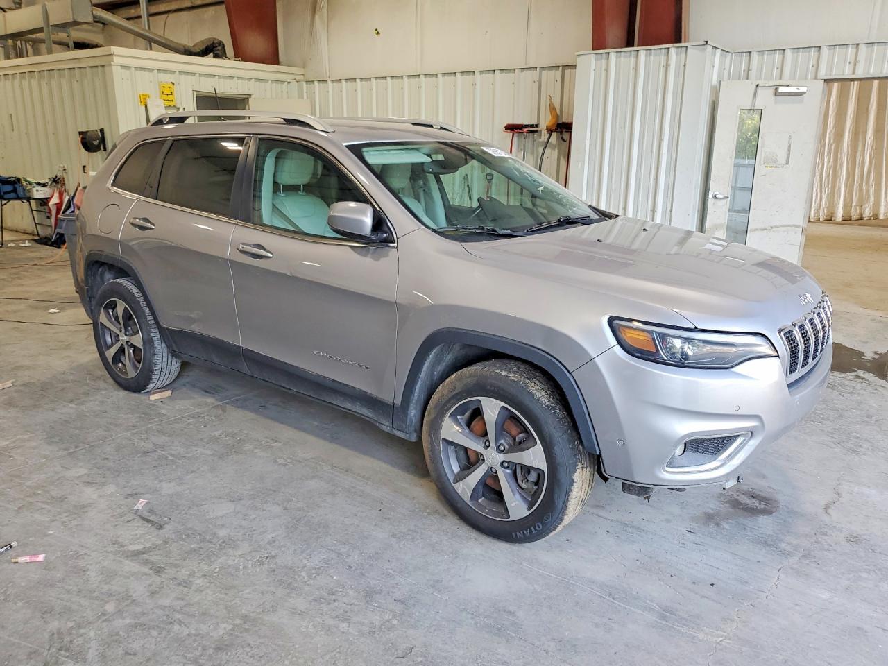 2019 Jeep Cherokee Limited - Image 4