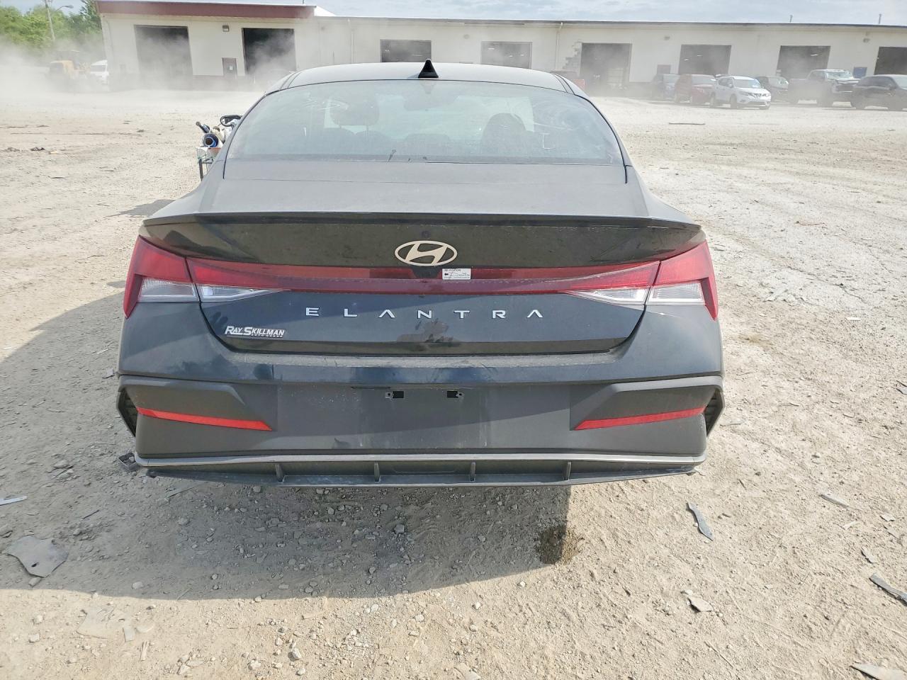 2025 Hyundai Elantra Sel Sport - Фото 6