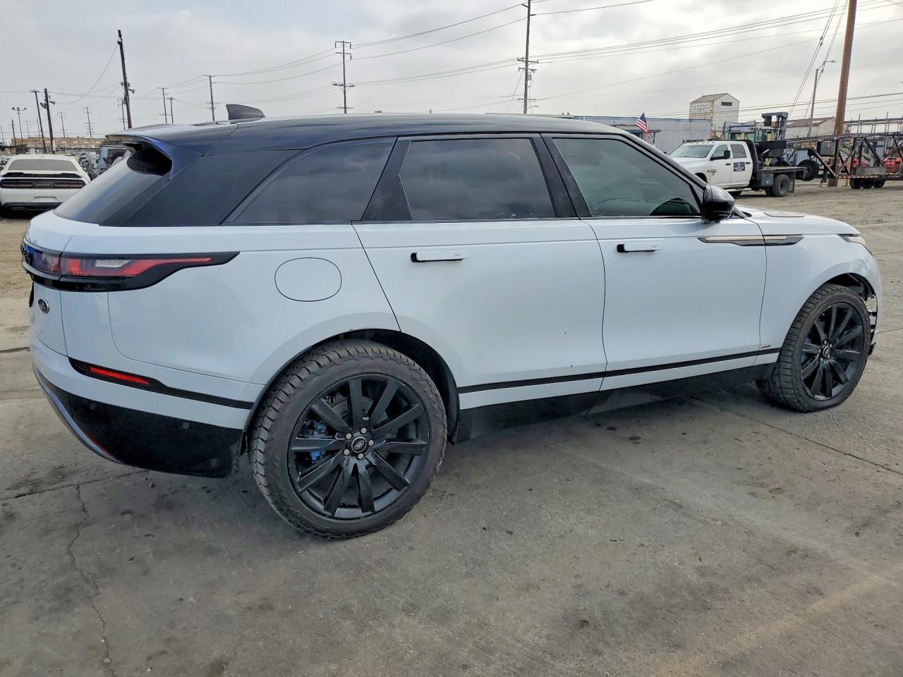 2019 Land Rover Range Rover Velar R-Dynamic Se - Image 3