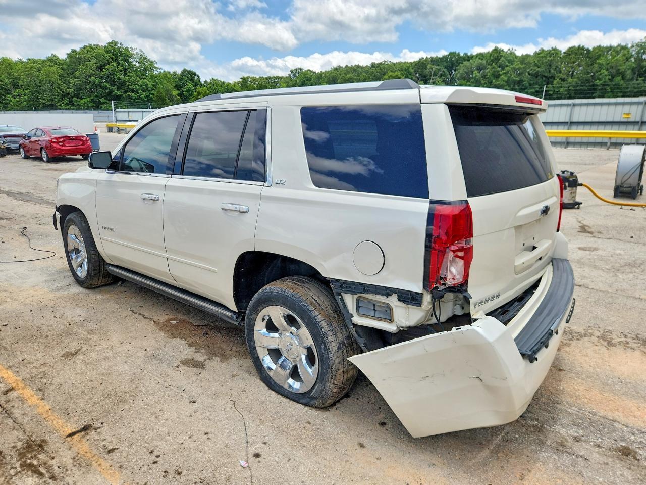 2015 Chevrolet Tahoe K1500 Ltz - Image 2