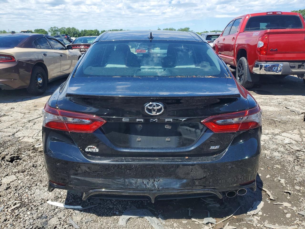 2022 Toyota Camry Se - Фото 6