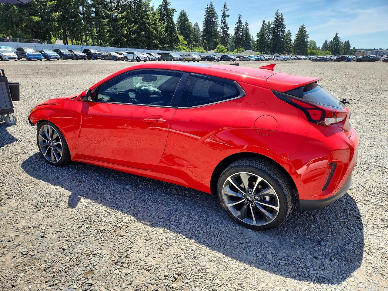 2021 Hyundai Veloster 2.0L Premium - Image 2