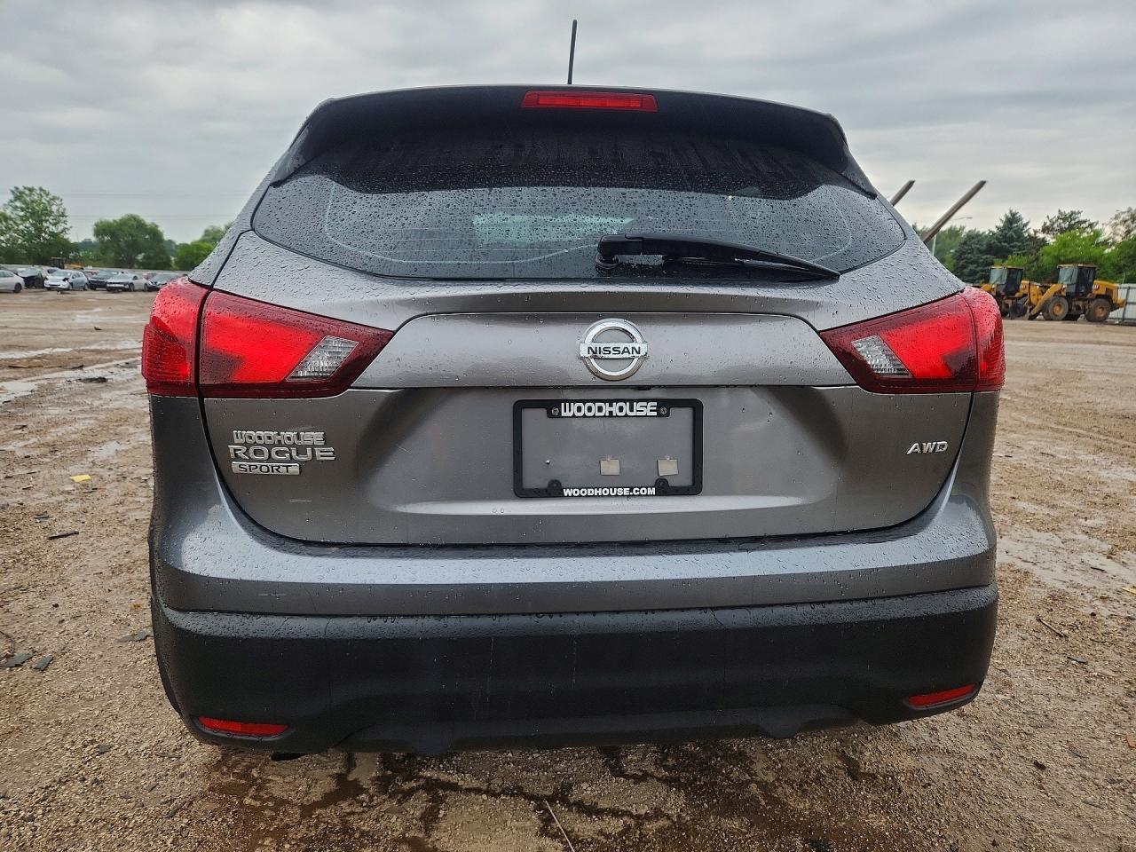 2017 Nissan Rogue Sport S - Фото 6