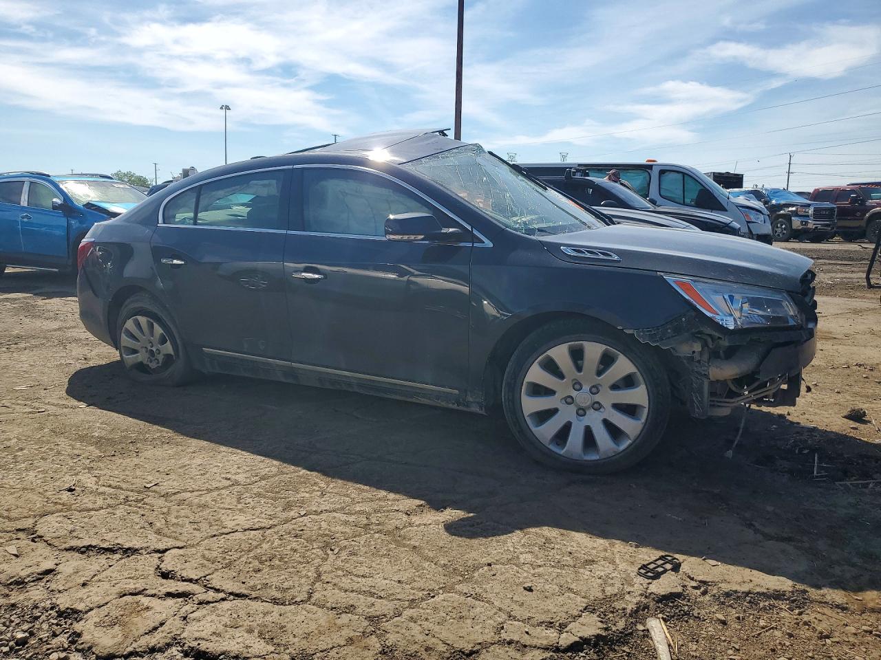 2015 Buick Lacrosse - Image 4