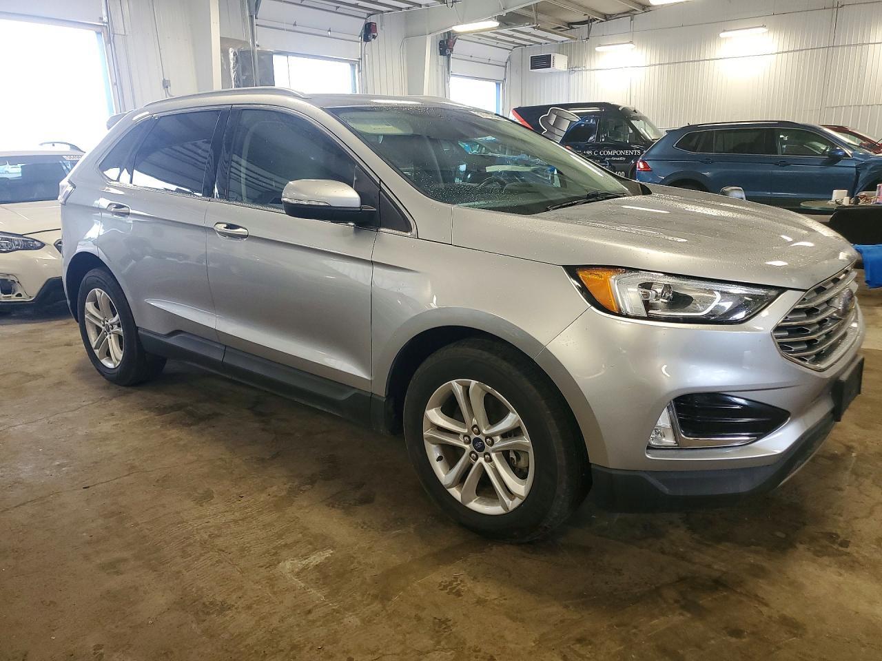 2020 Ford Edge Sel - Фото 4