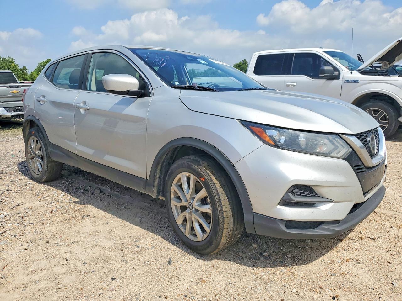 2021 Nissan Rogue Sport S - Image 4