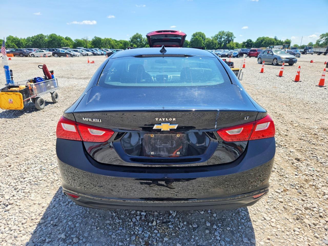 2017 Chevrolet Malibu Lt - Image 6