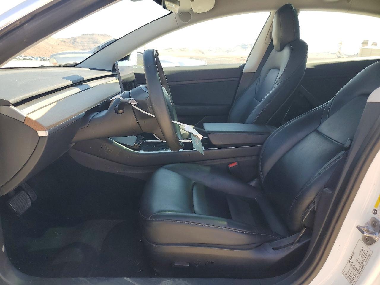 2020 Tesla Model 3 - Image 7
