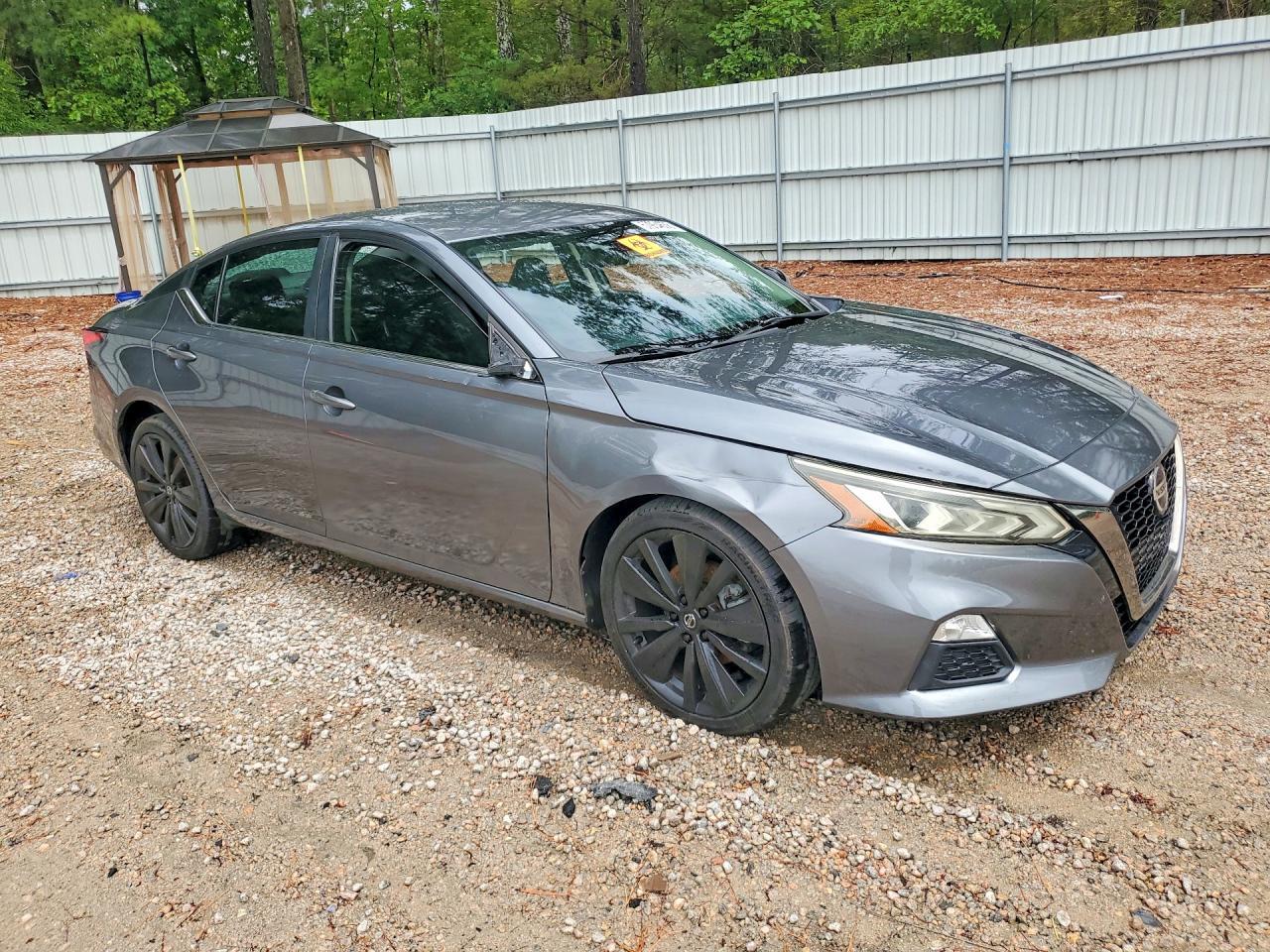 2021 Nissan Altima Sr - Фото 4