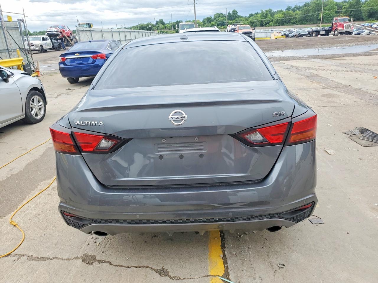 2020 Nissan Altima Sr - Фото 6