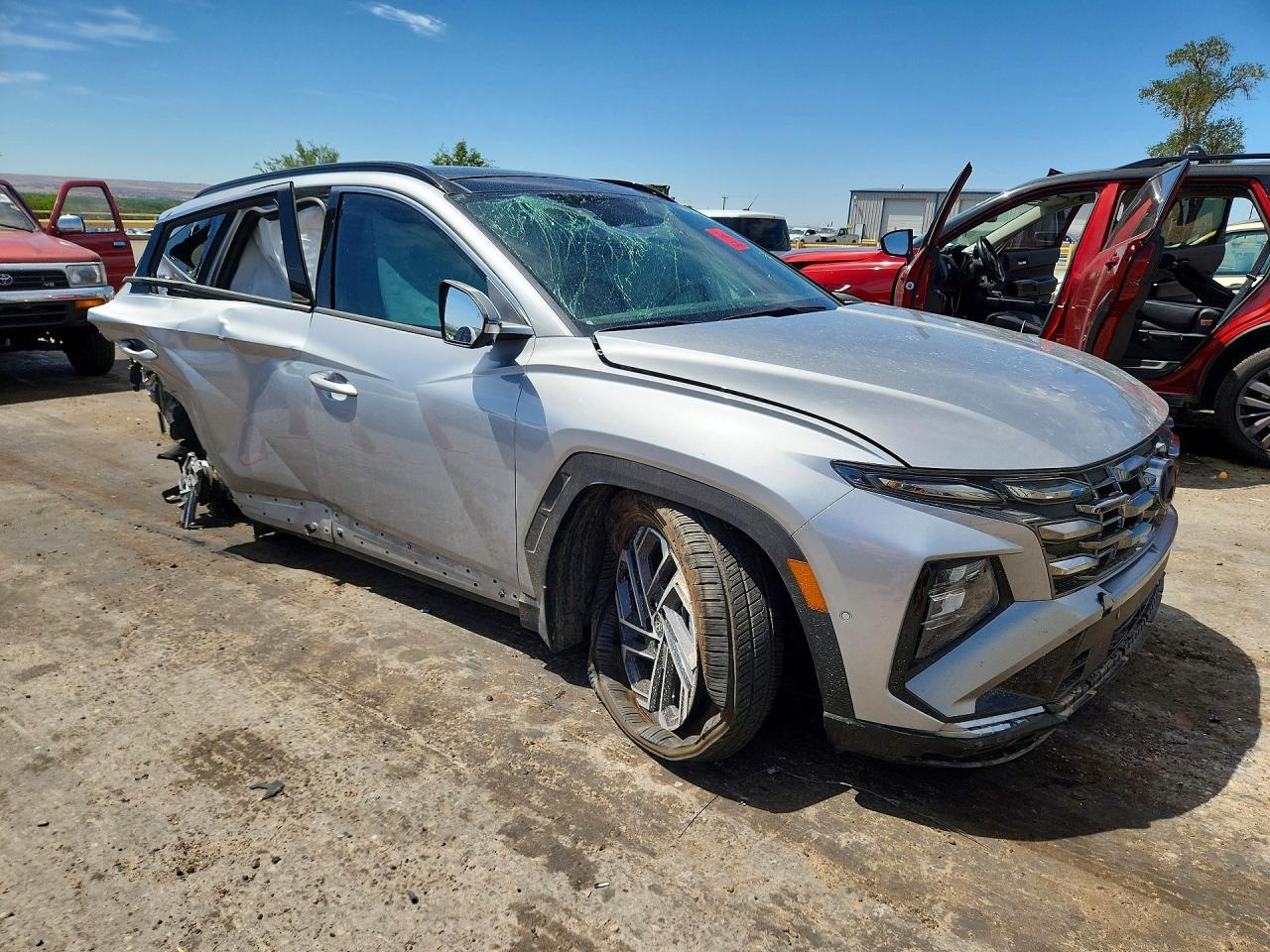 2025 Hyundai Tucson Limited - Image 4