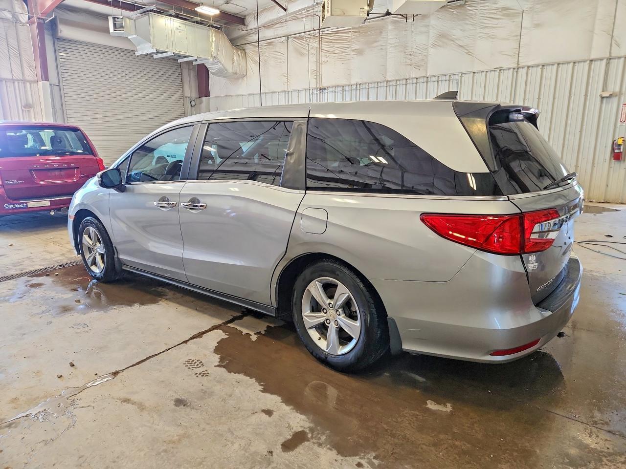 2018 Honda Odyssey Exl - Image 2
