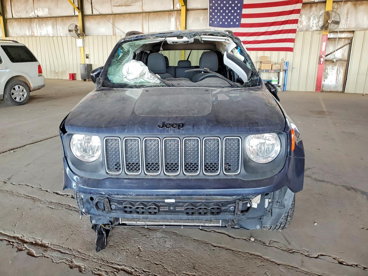 2023 Jeep Renegade Latitude - Фото 5